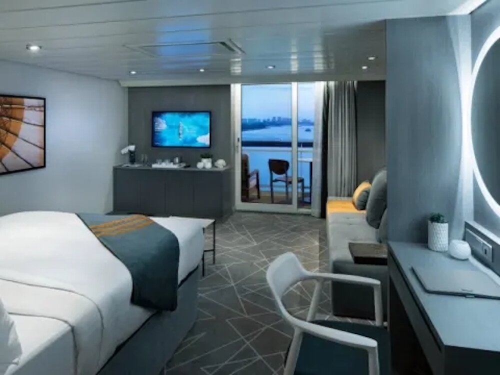 Celebrity Summit