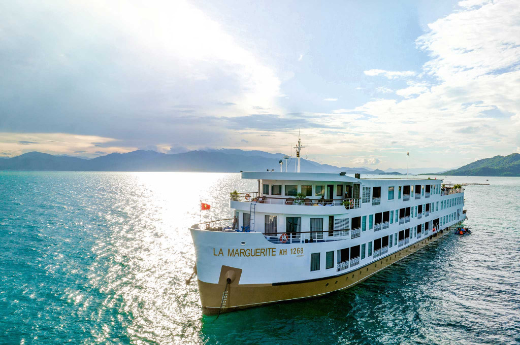 MS LA MARGUERITE
