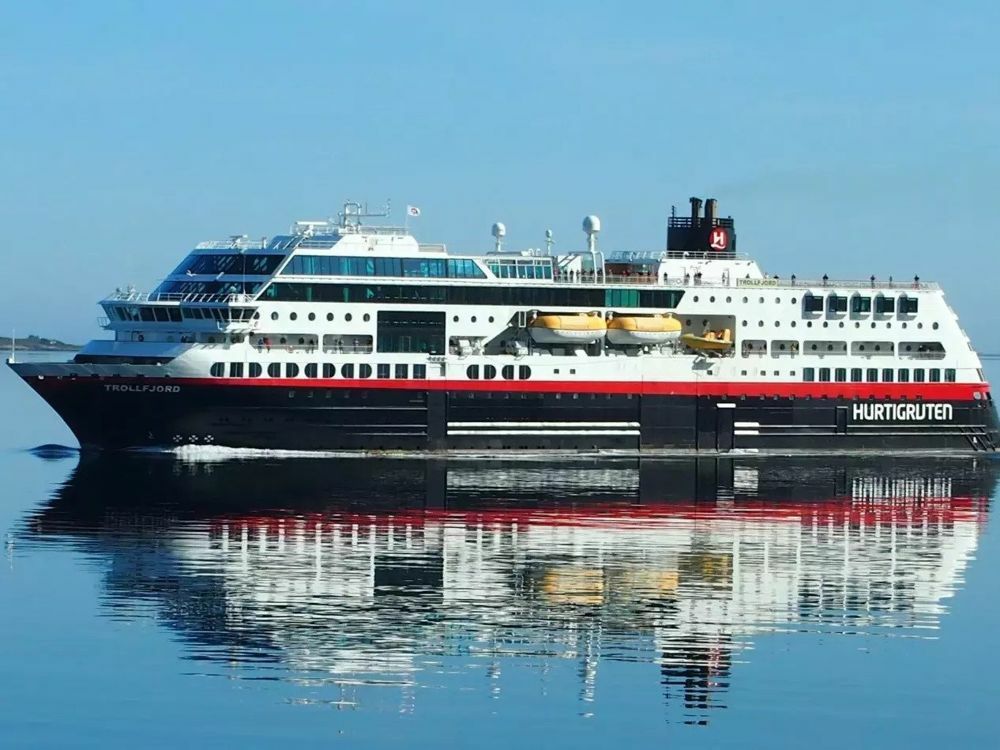 MS Zaandam